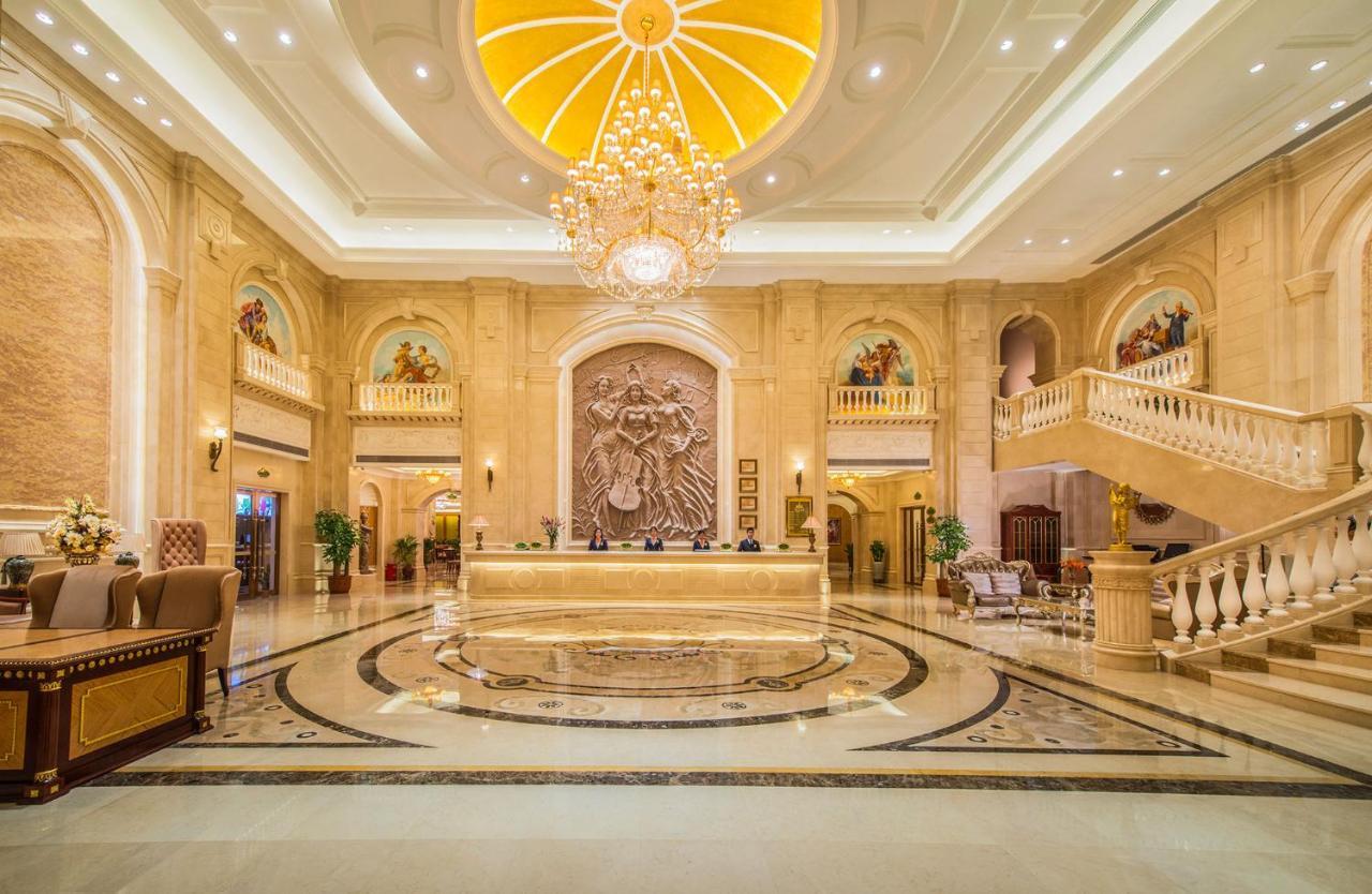 Vienna International Hotel Yantai Changjiang Road Xingyi Square Branch מראה חיצוני תמונה